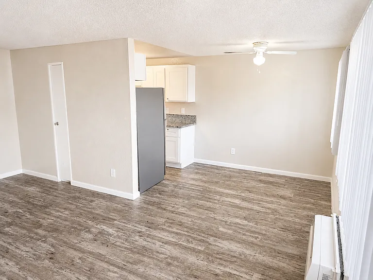 Mountain Vista Apartments — Photo 22