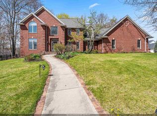 2964 S Telemark Cir, Green Bay, WI 54313