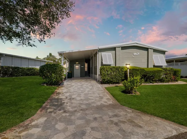 7684 Great Bear Lake Dr #O16, Micco, FL 32976