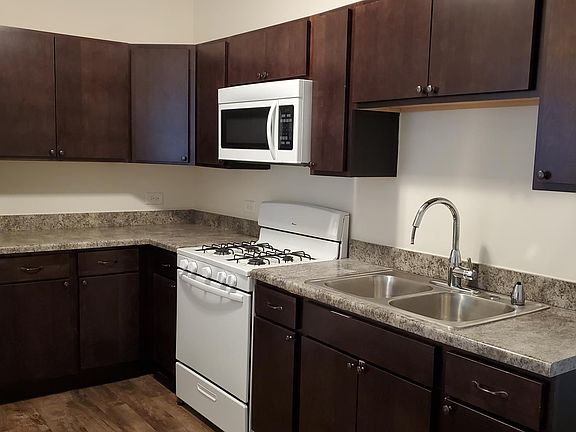 3rd image of 4934 W Jackson Blvd #3E
