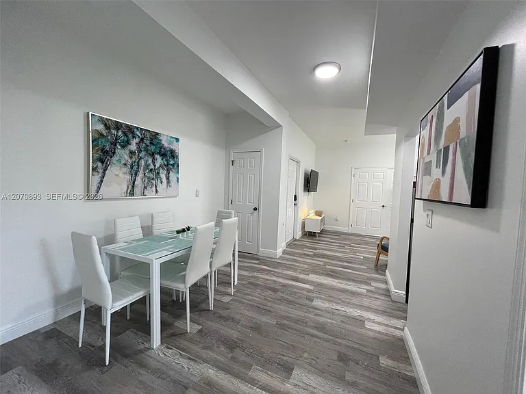 29 Oviedo Ave #2 — Photo 10
