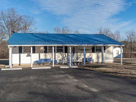 3rd image of 12754 Pease Rd