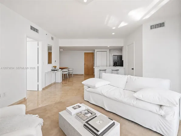 350 S Miami Ave APT 2304, Miami, FL 33130