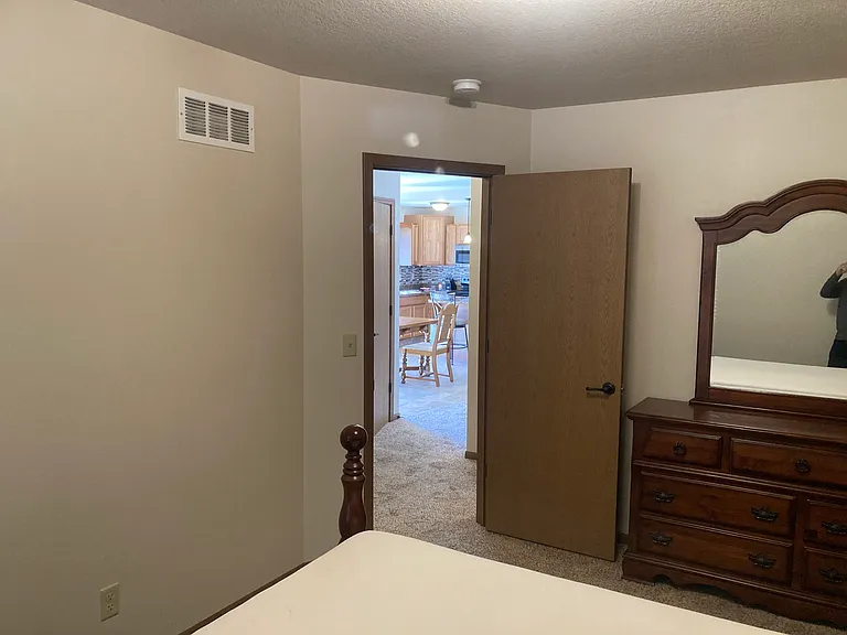 7103 SW 18th St — Photo 17