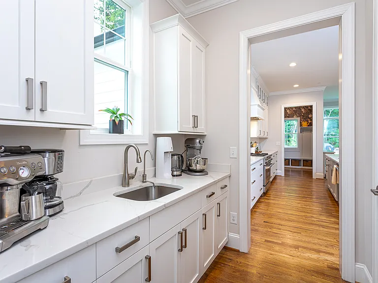 801 Carolina Ave — Photo 5