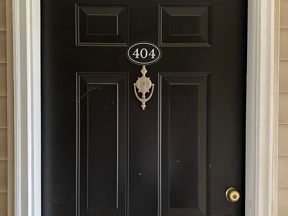 Front Door #404 - Welcome Home!