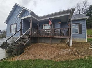 902 Franklin St, Barrackville, WV 26559