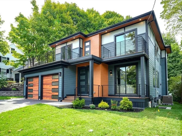87 Goden St, Belmont, MA 02478