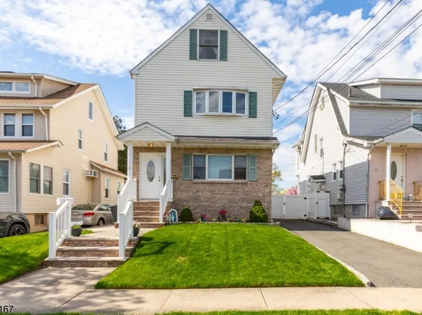 636 Ten Eyck Ave, Lyndhurst Twp., NJ 07071