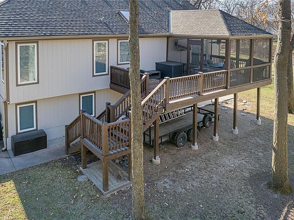 5th image of 18209 Rollins Dr