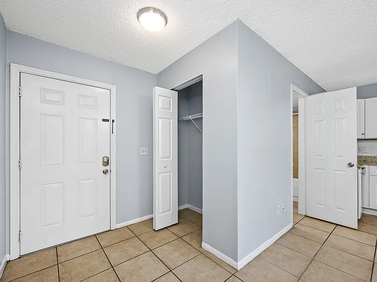 5113 N Nebraska Ave — Photo 22