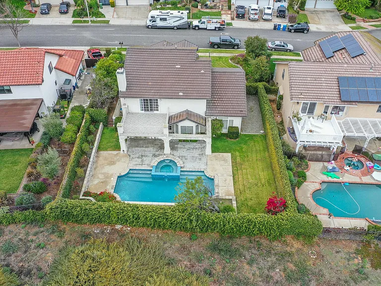 848 Devore Ave — Photo 40