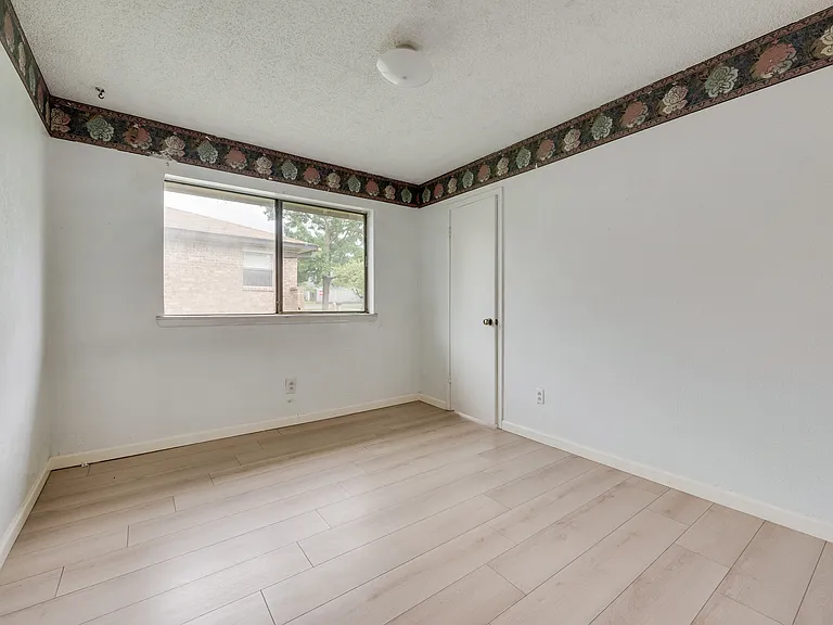 2623 Fallcreek Dr — Photo 16