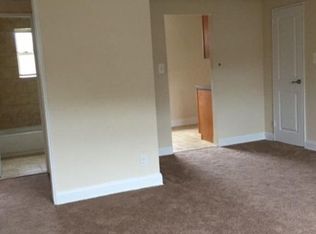 21 Stratford Ave APT 2B, Staten Island, NY 10301