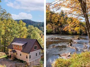 356 Climbing Bear Dr, Franklin, NC 28734