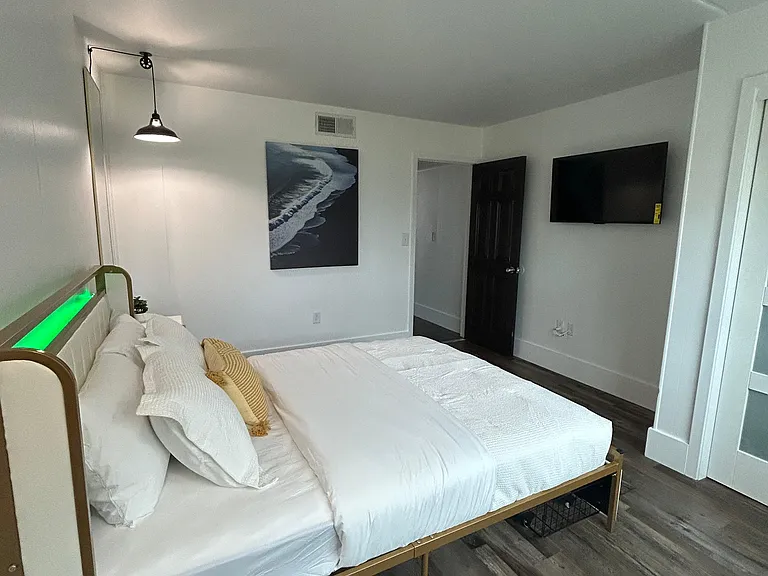Mar-A-Sol Waterfront Residences — Photo 30