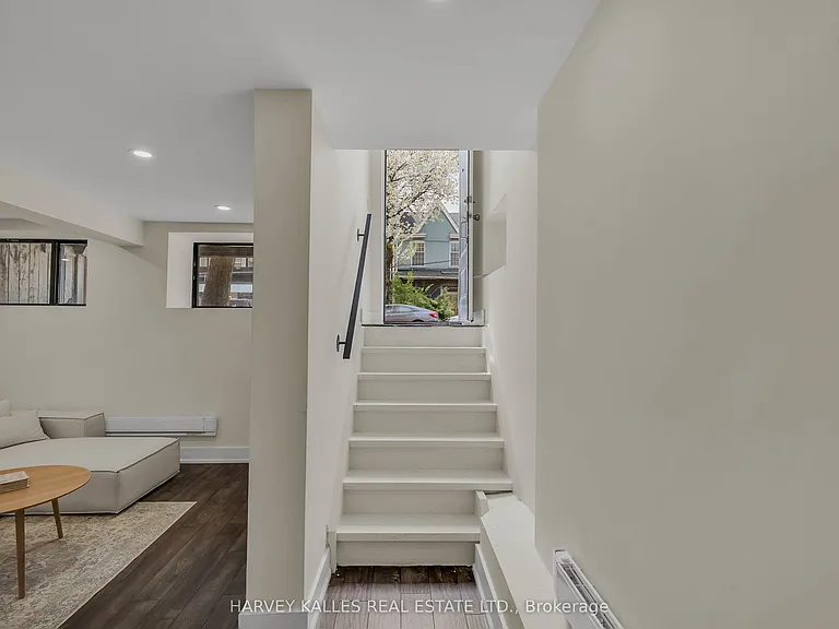 692 Richmond St W #3 — Photo 7