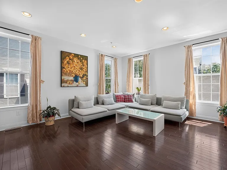 42 Moses Wheelock Ln — Photo 11