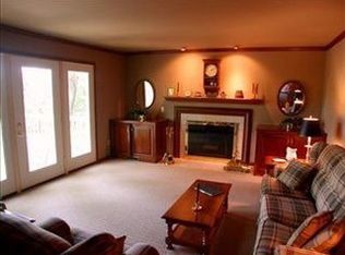 15460 Shady Ln, Three Rivers, MI 49093