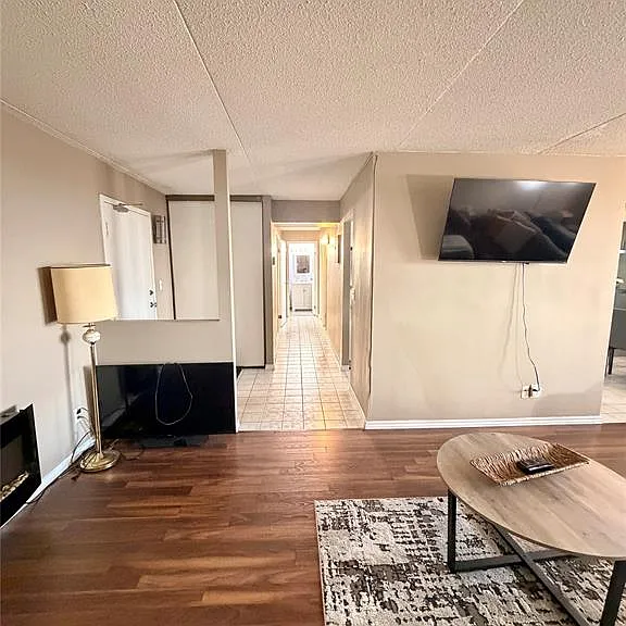 150 Park St W #1413 — Photo 9