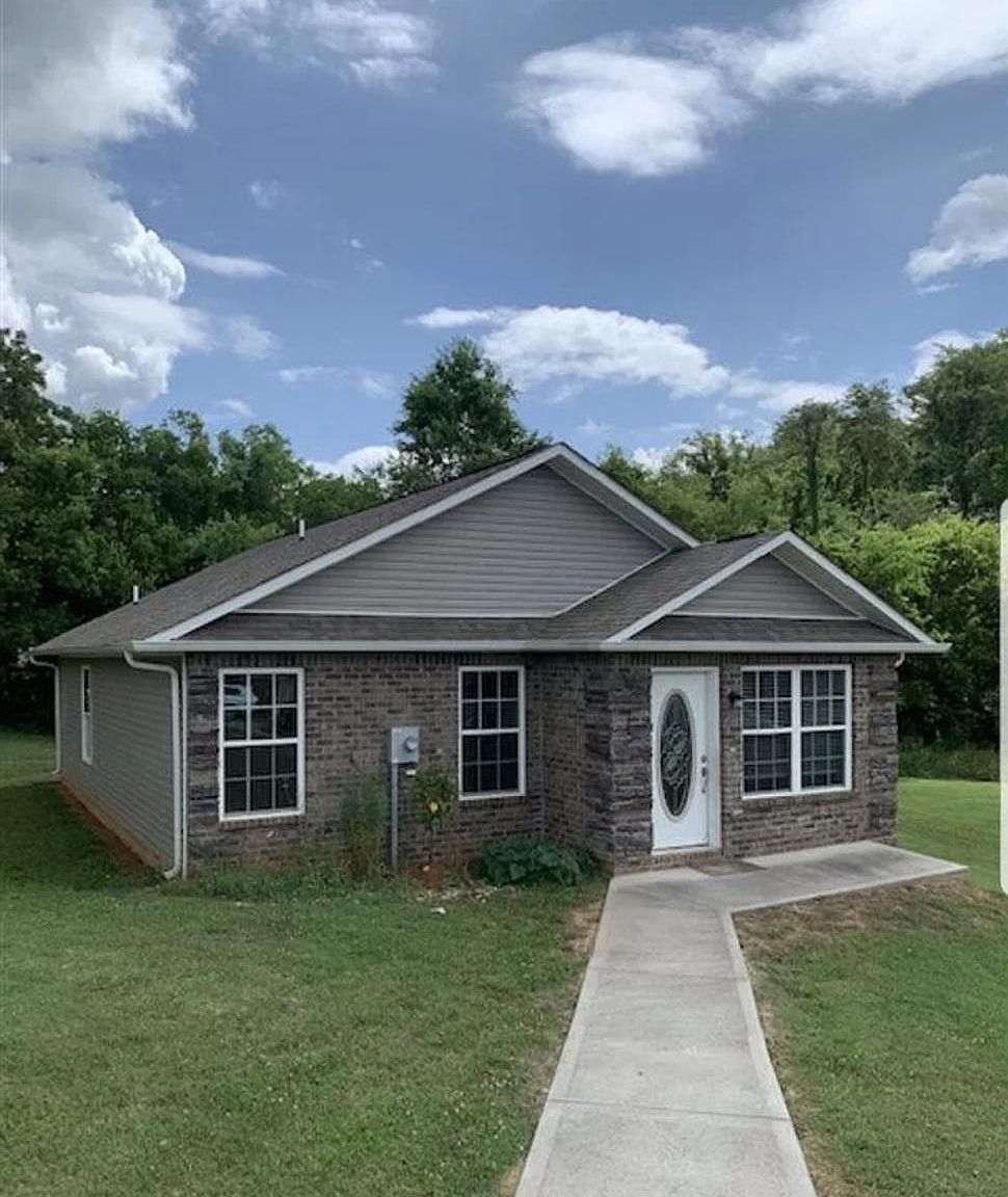 1742 Watauga St, Sevierville, TN 37876 Zillow