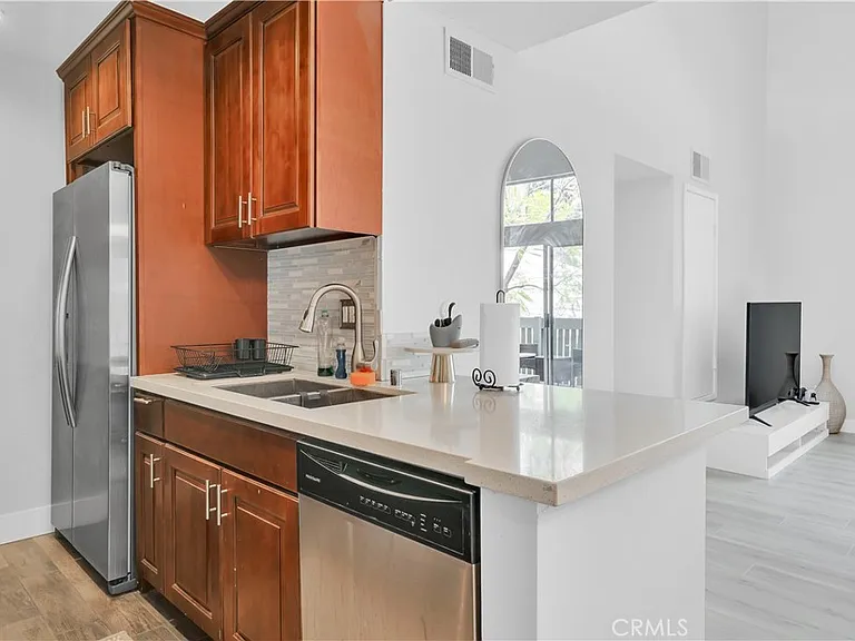5700 Etiwanda Ave #252 — Photo 13