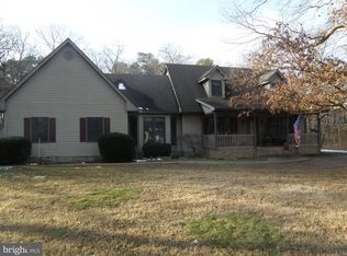 15 Woodland Dr, Seaford, DE 19973