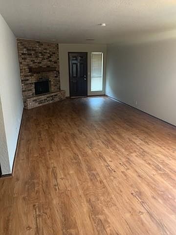 1st image of 1401 Pennington Dr