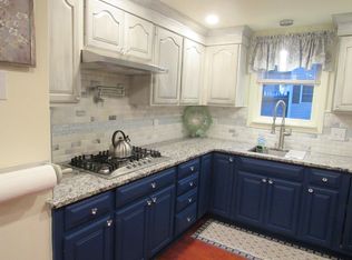 248 Avon St, Lowell, MA 01854