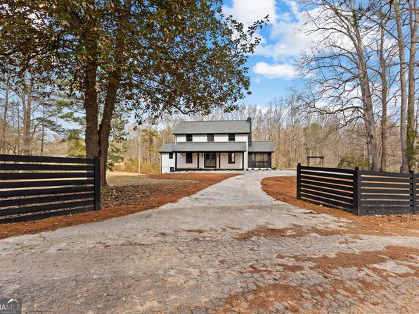 260 Sandy Lake Cir, Fayetteville, GA 30214