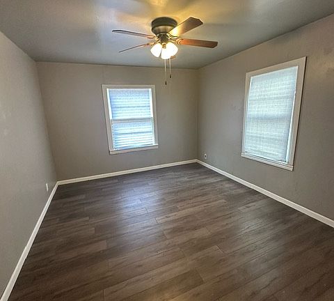 5th image of 3801 NE 20th Ave