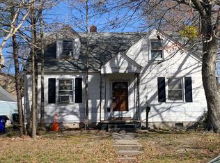 4820 Robin Hood Rd, Norfolk, VA 23513