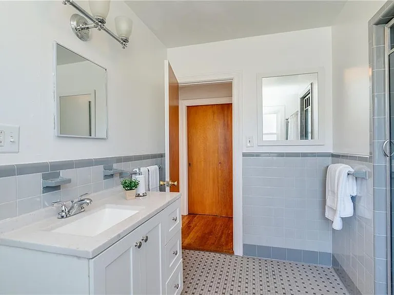 501 Sussex Dr #2 — Photo 19