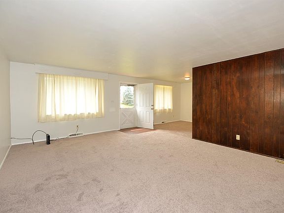 3rd image of 8653 Brent Dr