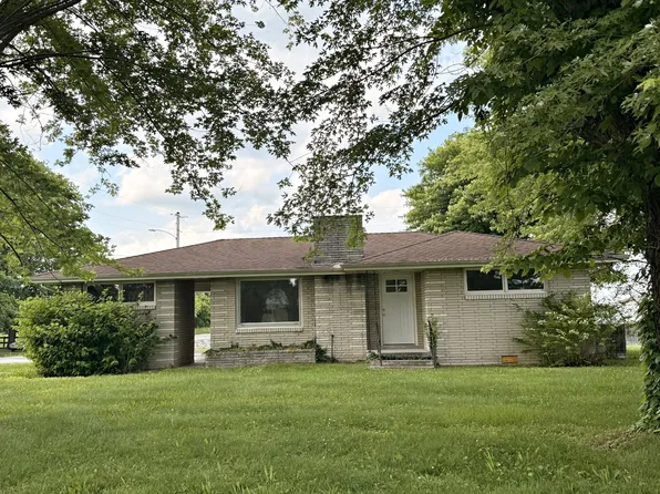 205 Donoho Ave, Lafayette, TN 37083