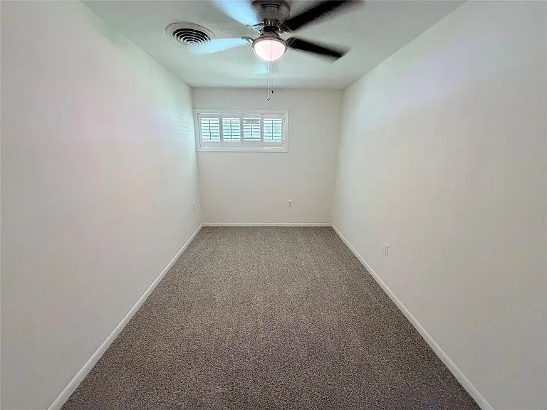 807 W Murrill St — Photo 10