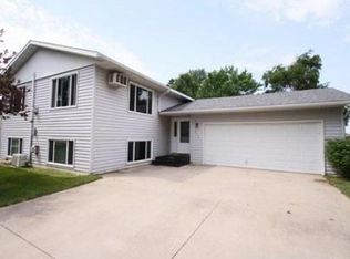 813 5 1/2 St N, Cold Spring, MN 56320