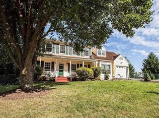 13881 Rhapsody Ct, Woodbridge, VA 22193