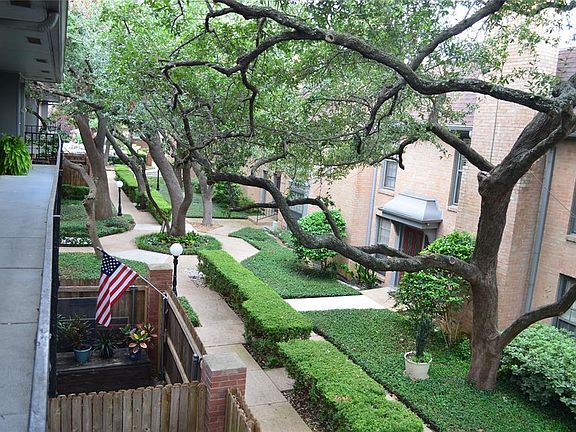 5th image of 7810 Meadow Park Dr APT 226