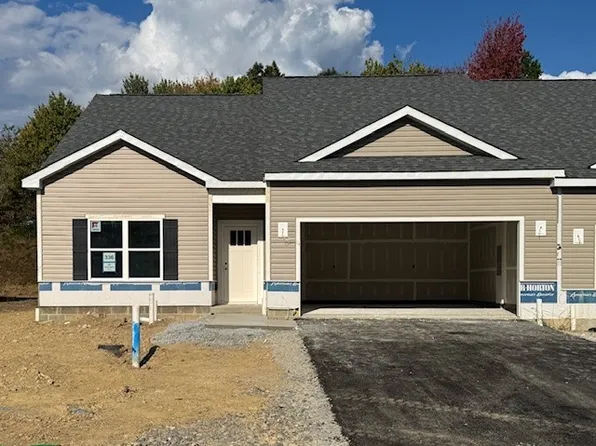 360 Gleneagles Dr, Butler, PA 16001