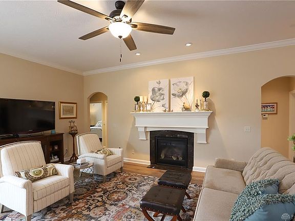 5th image of 6852 Lorien Woods Dr