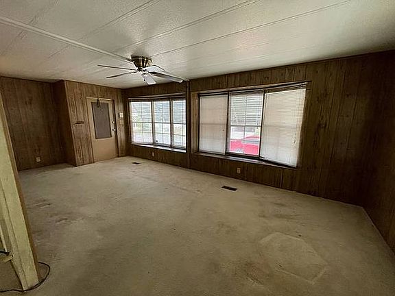 3rd image of 14400 Spyglass St #17
