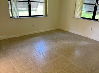 7955 SW 86th St APT 502, Miami, FL 33143