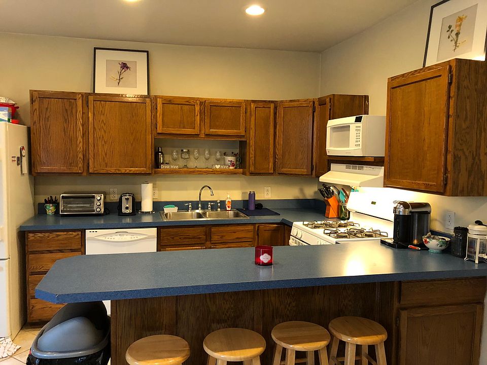 kitchen, great room area
