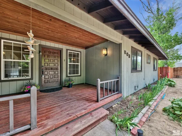863 Bollen Cir, Gardnerville, NV 89460