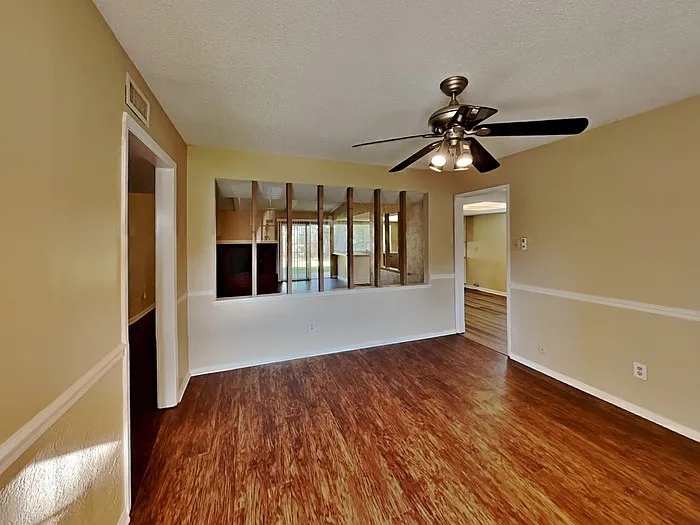 7409 Whitewood Dr — Photo 5