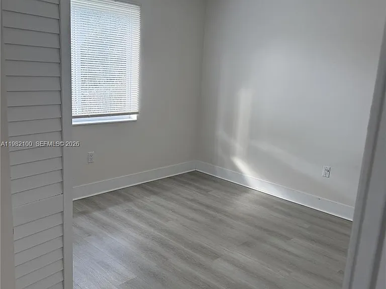 10384 SW 173rd St — Photo 8