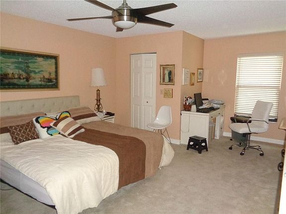 5th image of 7290 Kinghurst Drive #306