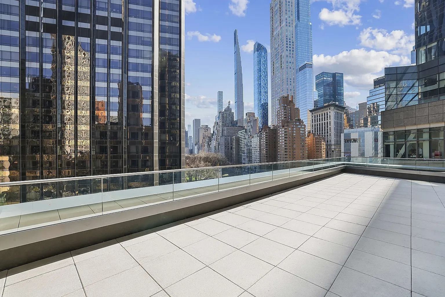 1 West 60th Street — Photo 3