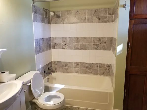 11 14th Ave, North Tonawanda, NY 14120
